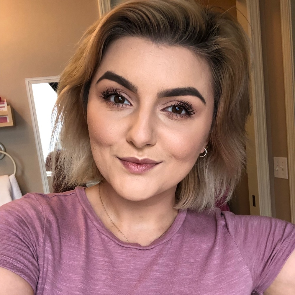 Meet your Posher, Lauren